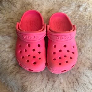 Cute pink crocs size toddler 8